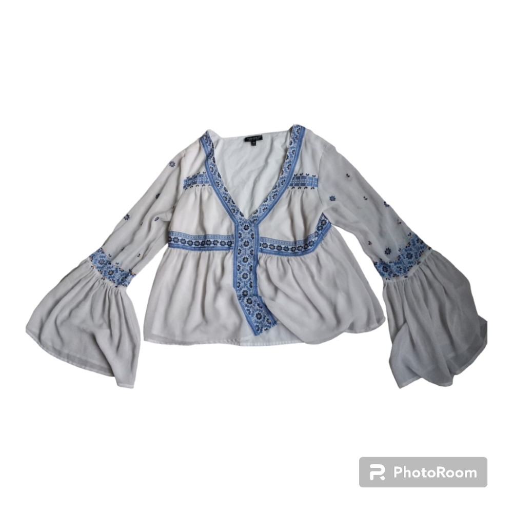 Top Shop, Size 12, white and blue long sleeve top.
